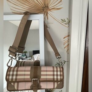 Burberry nova check shoulder bag